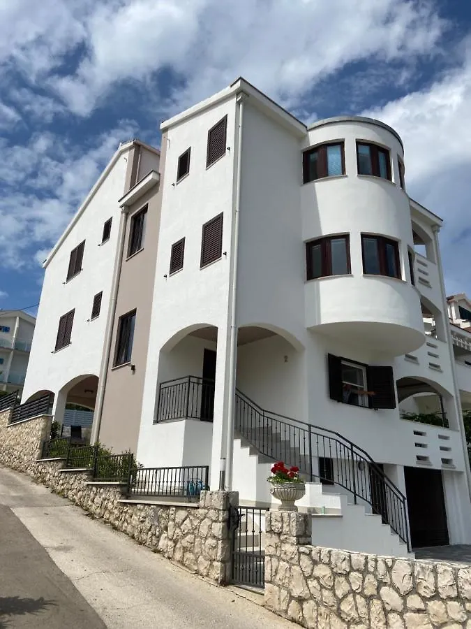 Apartments Mima Petrčane