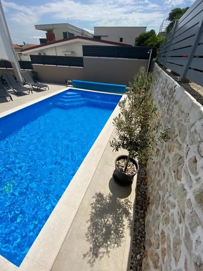 Apartments Mima Petrčane